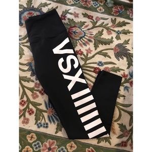 VICTORIA’S SECRET KNOCKOUT SPORT TIGHTS✨